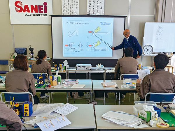 サンエー電機の技能研修